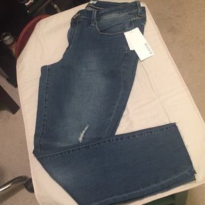 NWT Womens Just Fab Skinny Jeans
